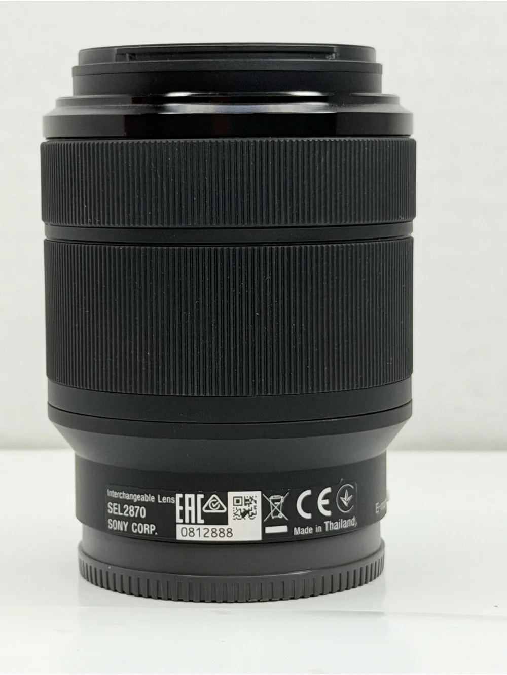 Sony Black FE 28-70mm f/3.5-5.6 Standard Zoom Lens with Hood and Cap